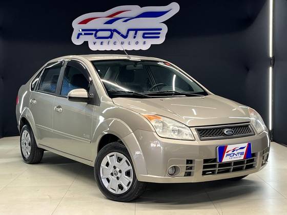 FORD FIESTA 1.6 MPI SEDAN 8V FLEX 4P MANUAL FORD FIESTA 1.6 MPI SEDAN 8V FLEX 4P MANUAL